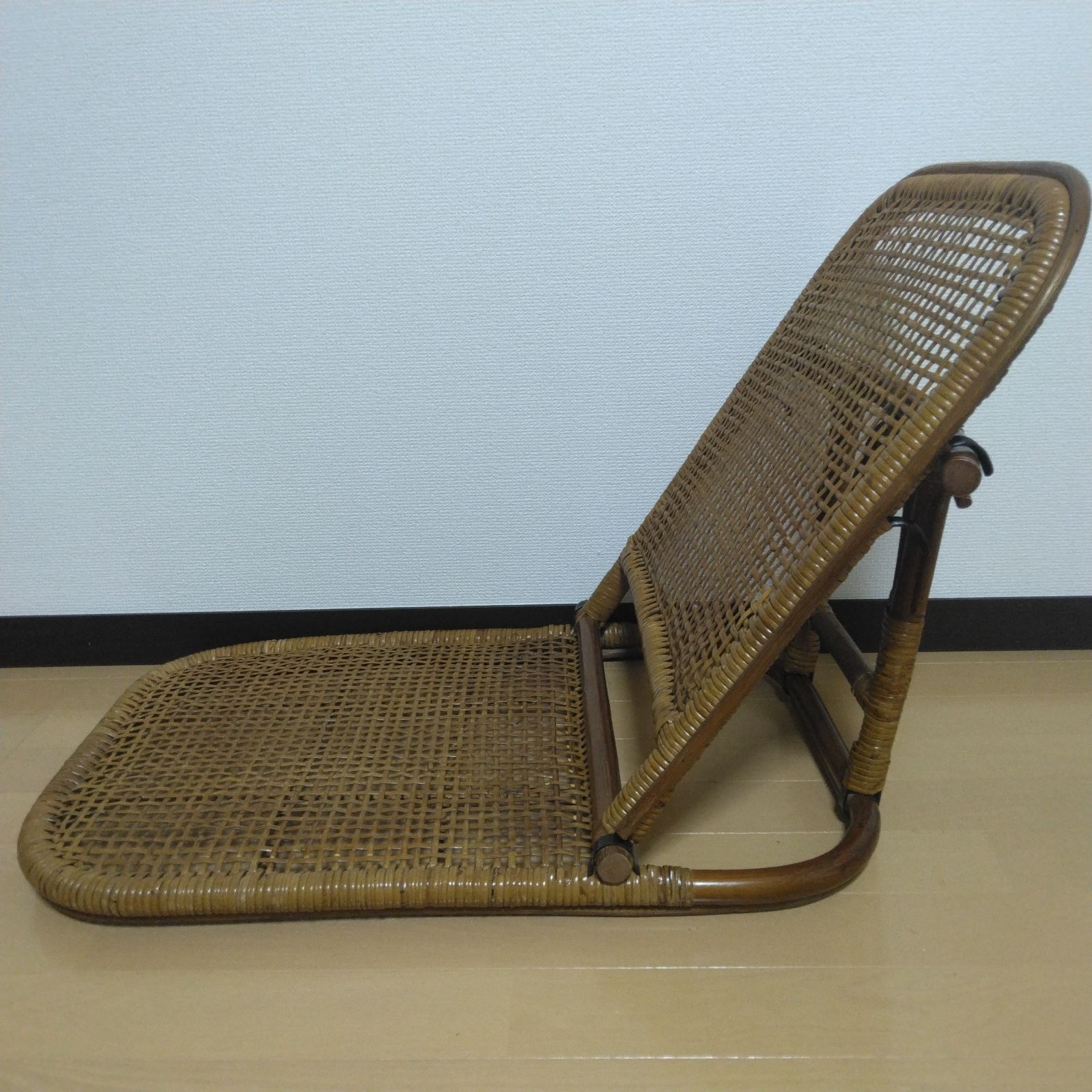 ラタン 座椅子