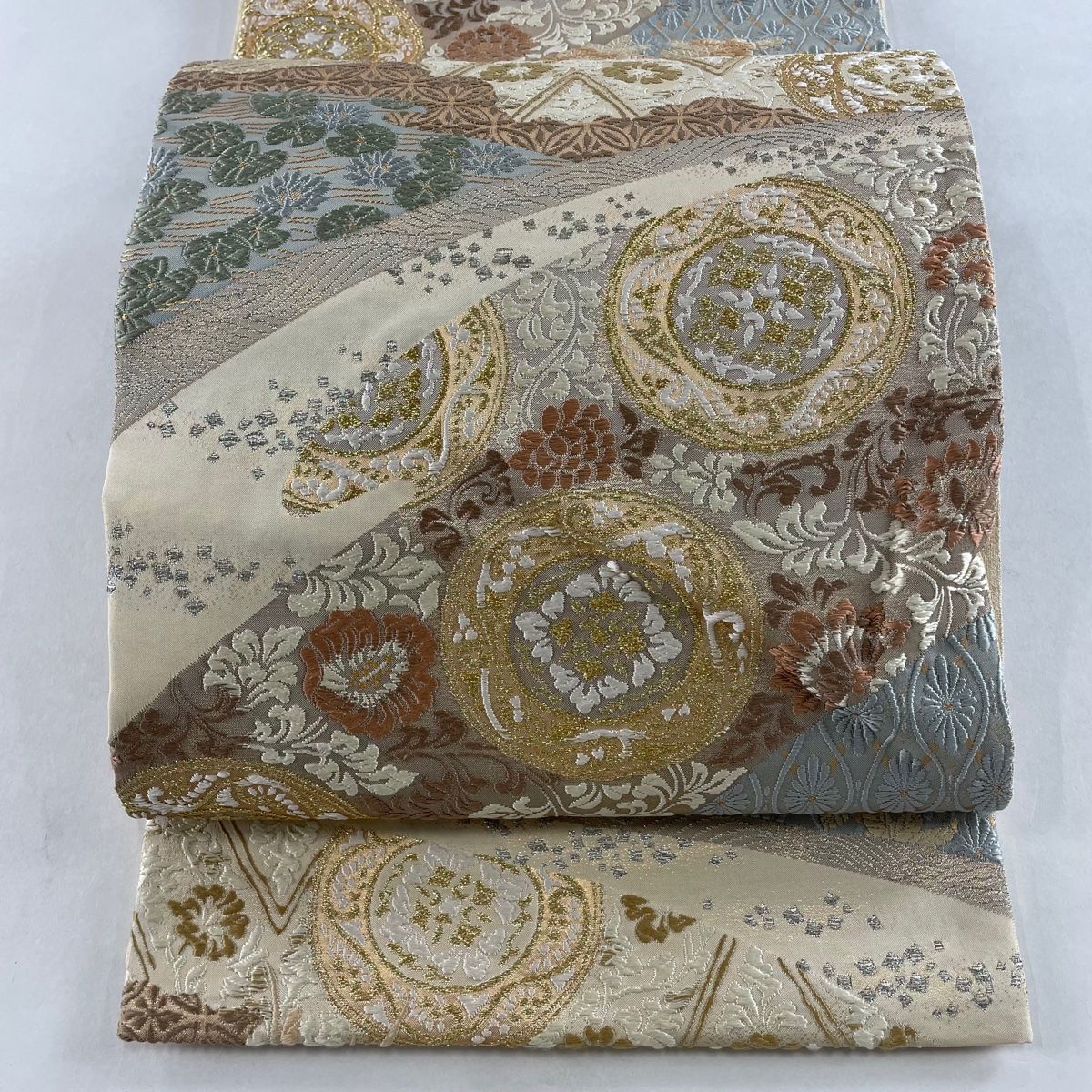 新品袋帯 名品 花菱 花唐草 箔 唐織 ベージュ 六通 正絹袋帯