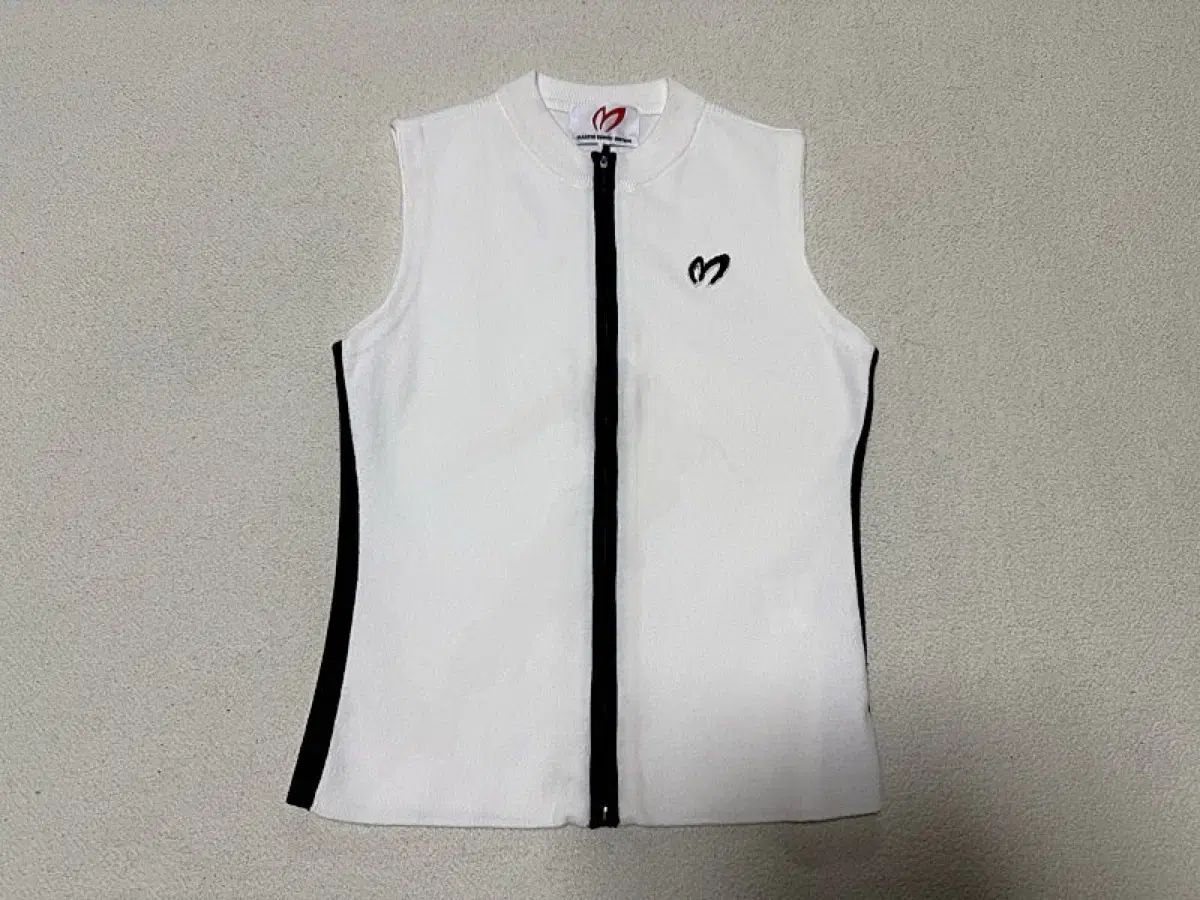 マスターバニーエディションゴルフレディースベスト人気春夏 マスターバニーエディション ゴルフ ベスト レディース 0サイズ 90号