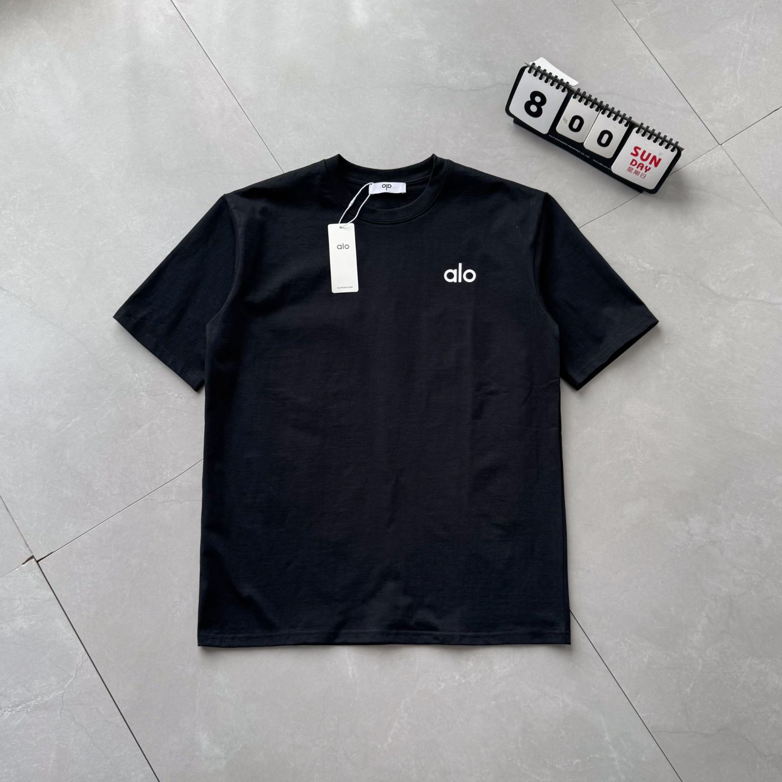 新品未使用】ALO Yoga アローヨガ ロゴTシャツ ユニセックス