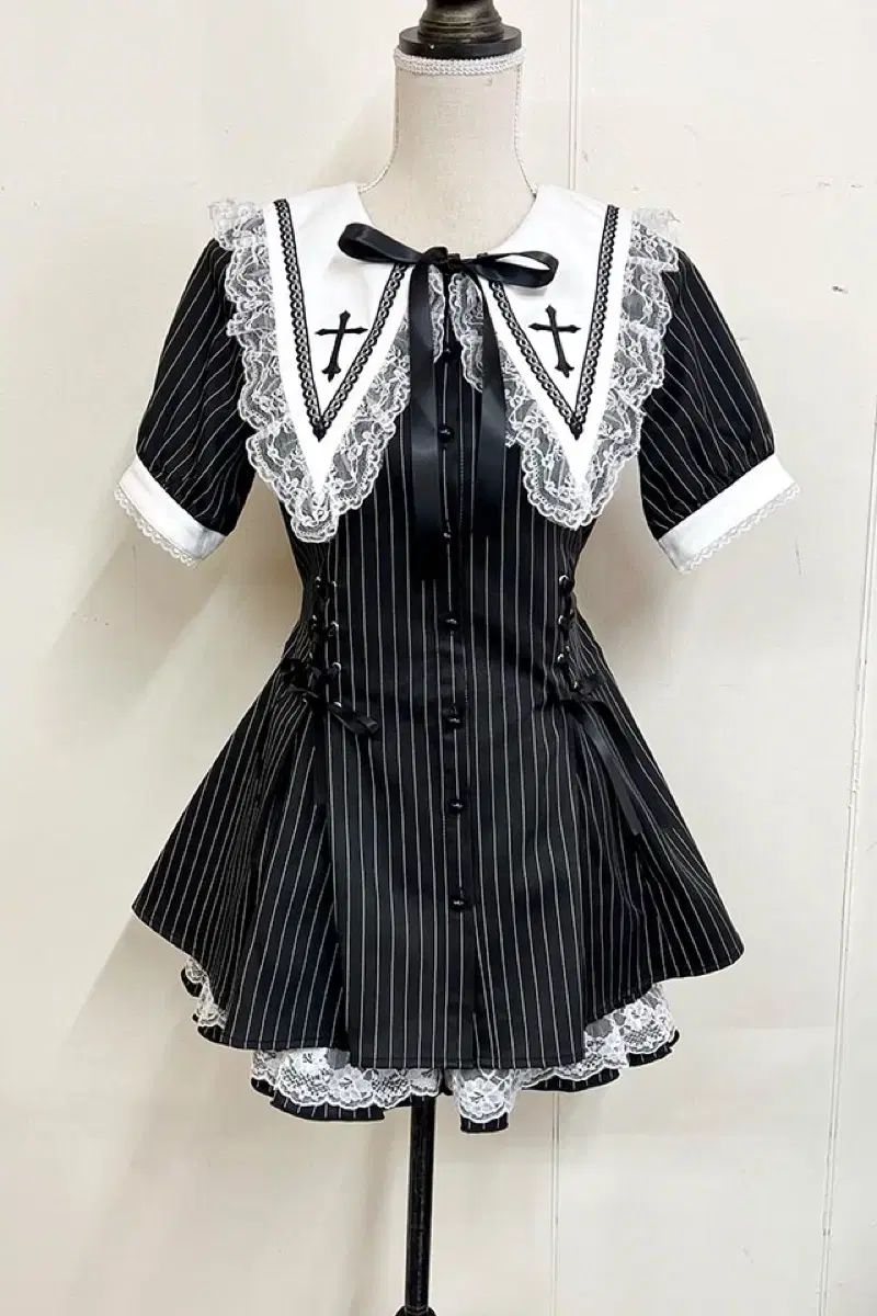 MAZ マズ クロス 刺繡 セットアップ ストライプ