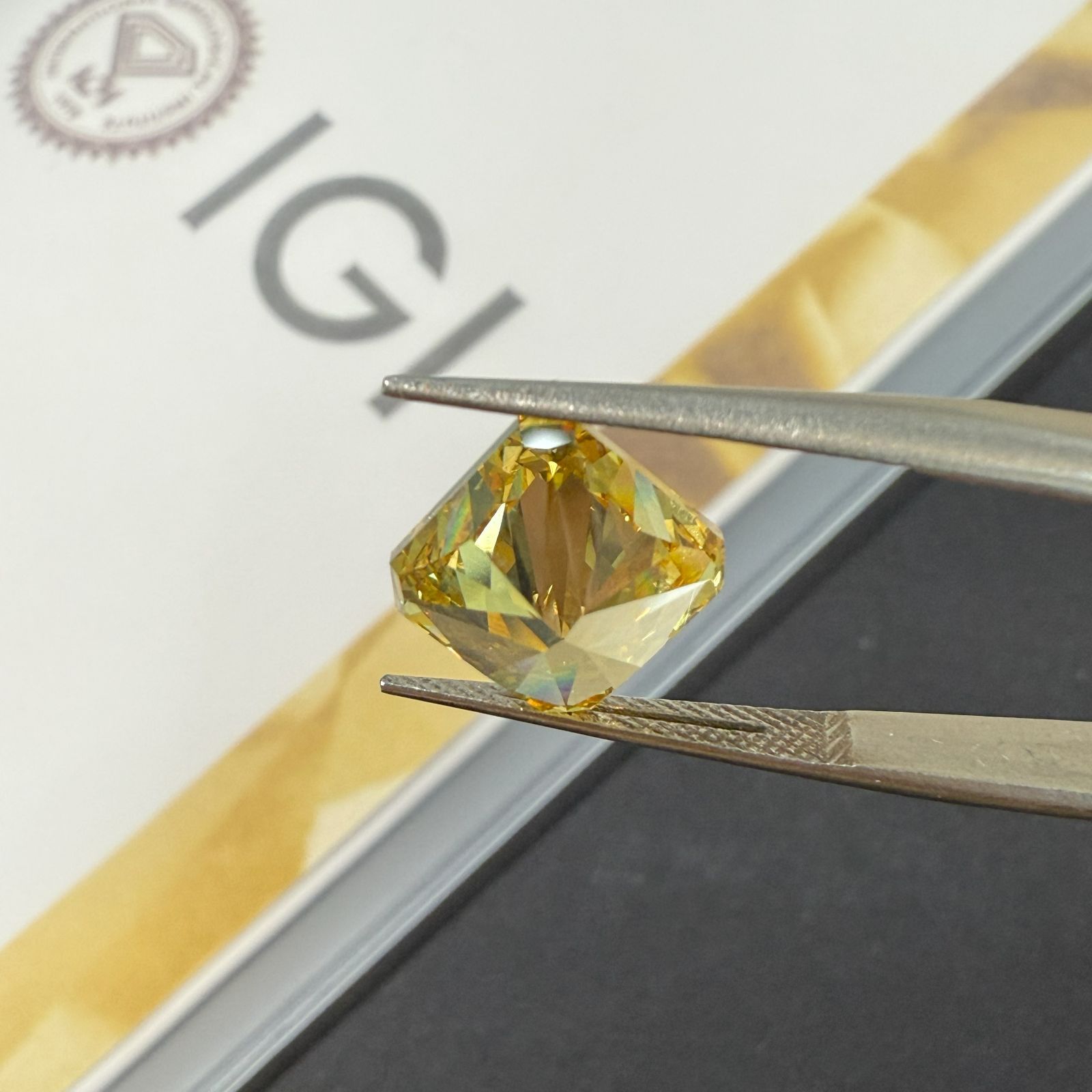 2.08ct IDEAL ラボグロウンダイヤモンド Eカラー ルース IGI鑑定 2.08ct IDEAL ラボグロウンダイヤモンド Eカラー ルース IGI鑑定