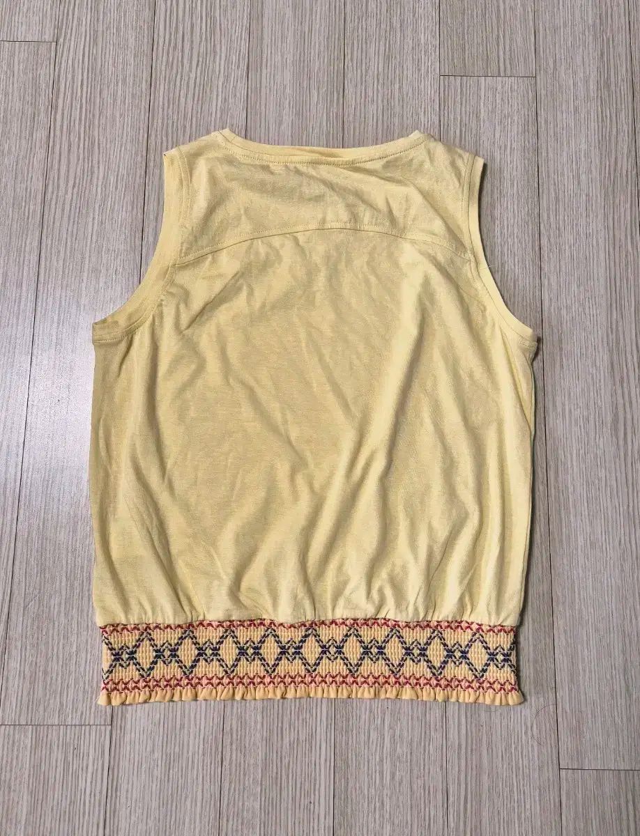 ふるさと納税 泉大津市 レディース　40双天竺タンクトップ(黒・幾何柄　LLサイズ) ふるさと納税 泉大津市 レディース 40双天竺タンクトップ(黒・幾何柄 M