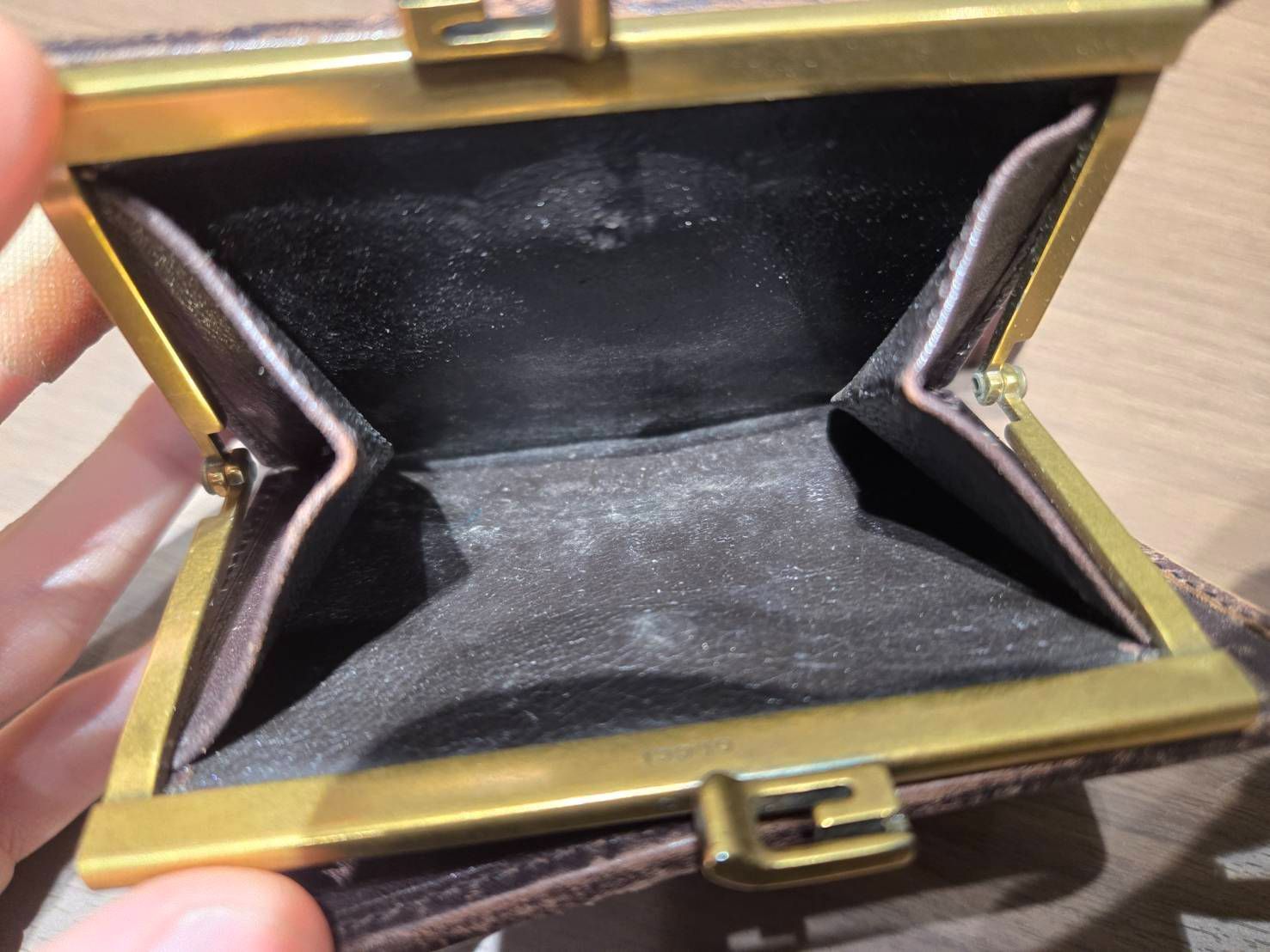 GUCCI グッチ GGキャンバス 二つ折り財布 がま口 GGキャンバス グッチ 財布 GUCCI 二つ折り財布 レディース ブラウン