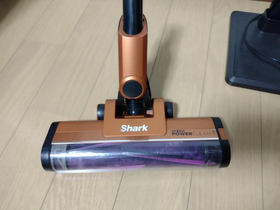 シャーク☆コードレスクリーナー☆CS651JOR☆バッテリー新品と同等☆2