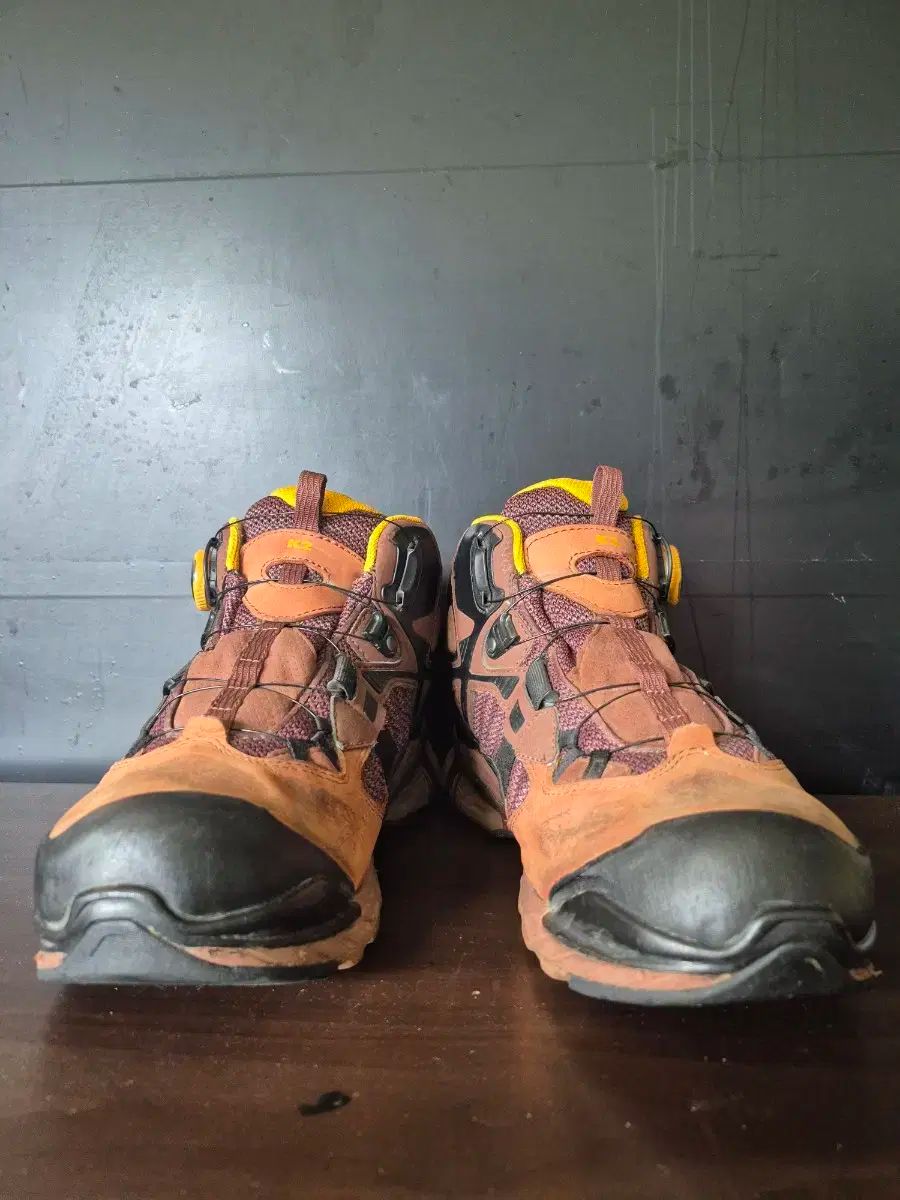 K2 登山靴
