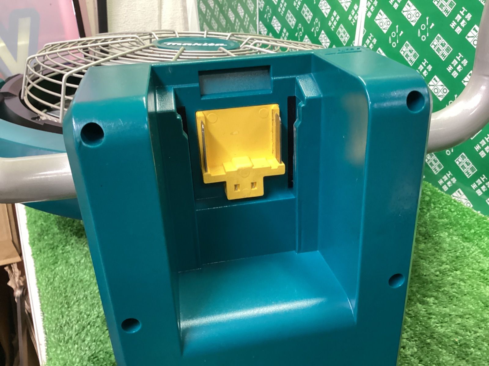 makita マキタ 14.4 18v充電式産業扇 本体のみ CF300DZ ITMU283F9ZDA HRDEVELOPMENT_JP