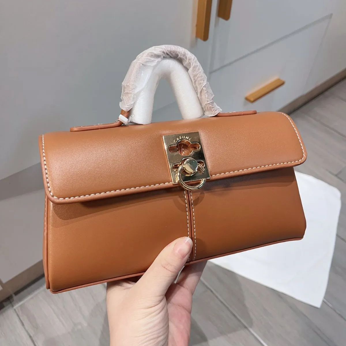 新品 カフネCAFUNE ショルダーバッグ レディース バッグ