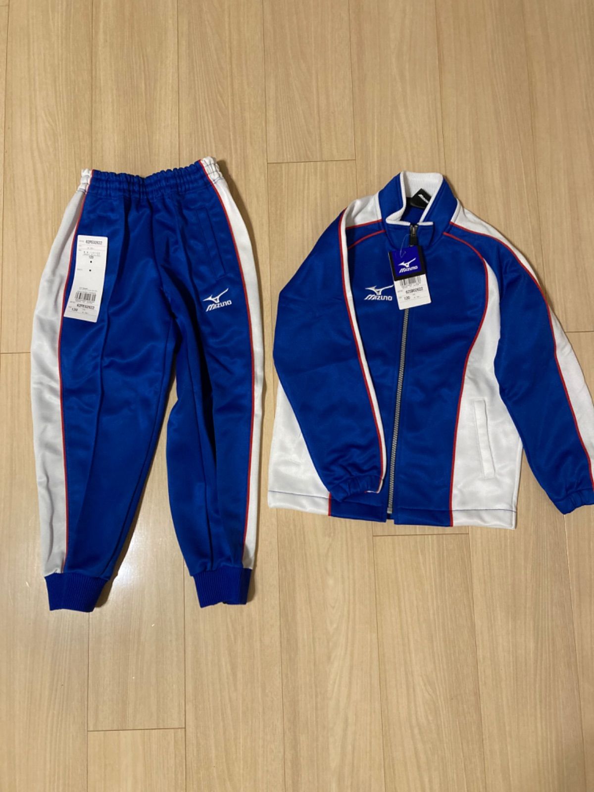期間限定値下げ中【新品•未使用】バディ ジャージ上下＋帽子 - メルカリ