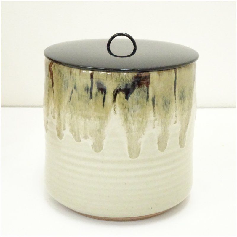 宇田佐平造 朝鮮唐津水指 共箱 水指し 茶道 茶道具 おしゃれ 水差し 抹茶 インテリア 茶器 水器 お茶 骨董 茶会