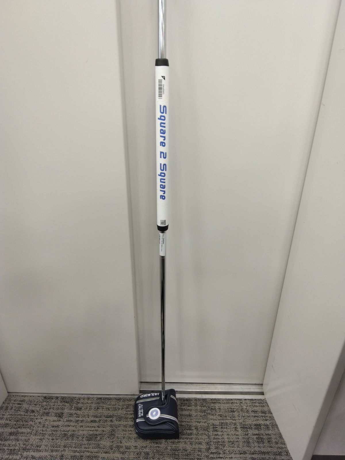 オデッセイ　長尺　パター　ジェイルバード　スクエア 2 スクエア　カバー付き オデッセイ長尺パタージェイルバードスクエア 2 スクエアカバー付き