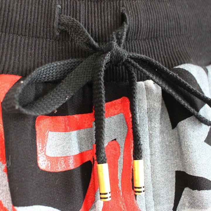 Dolce & Gabbana グラフィティ ショートパンツ D&G ドルチェ＆ガッバーナ ハーフパンツ グラフィティ ブラック レッド