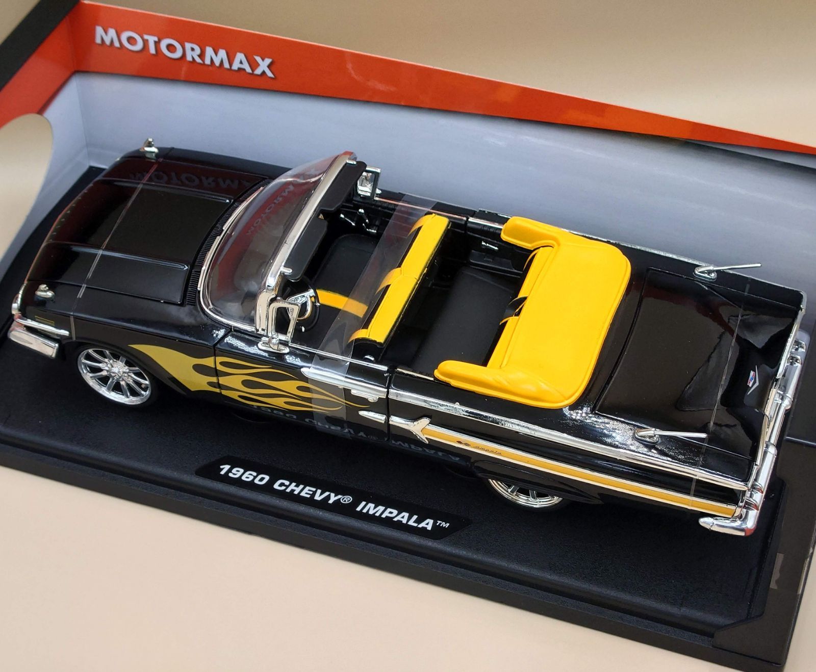 1/18 シェビーインパラ 1960 ブラック/フレーム 1960 MM製 1/18 シェビーインパラ 1960 ブラック/フレーム Chevy Impala