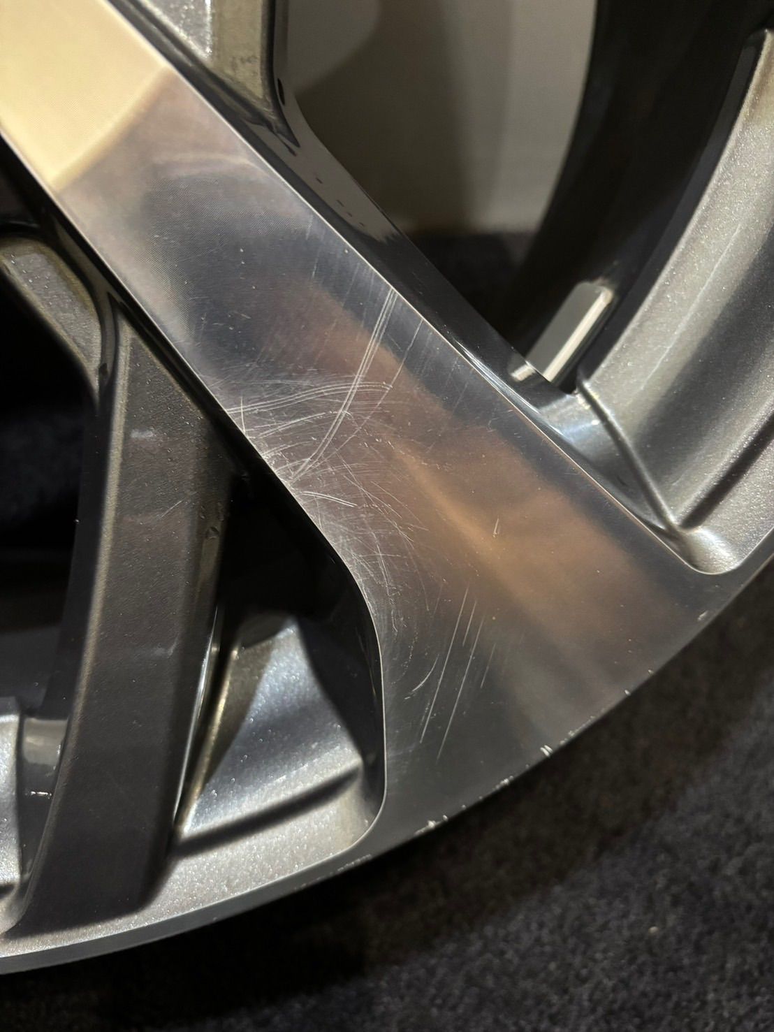 アルミホイール