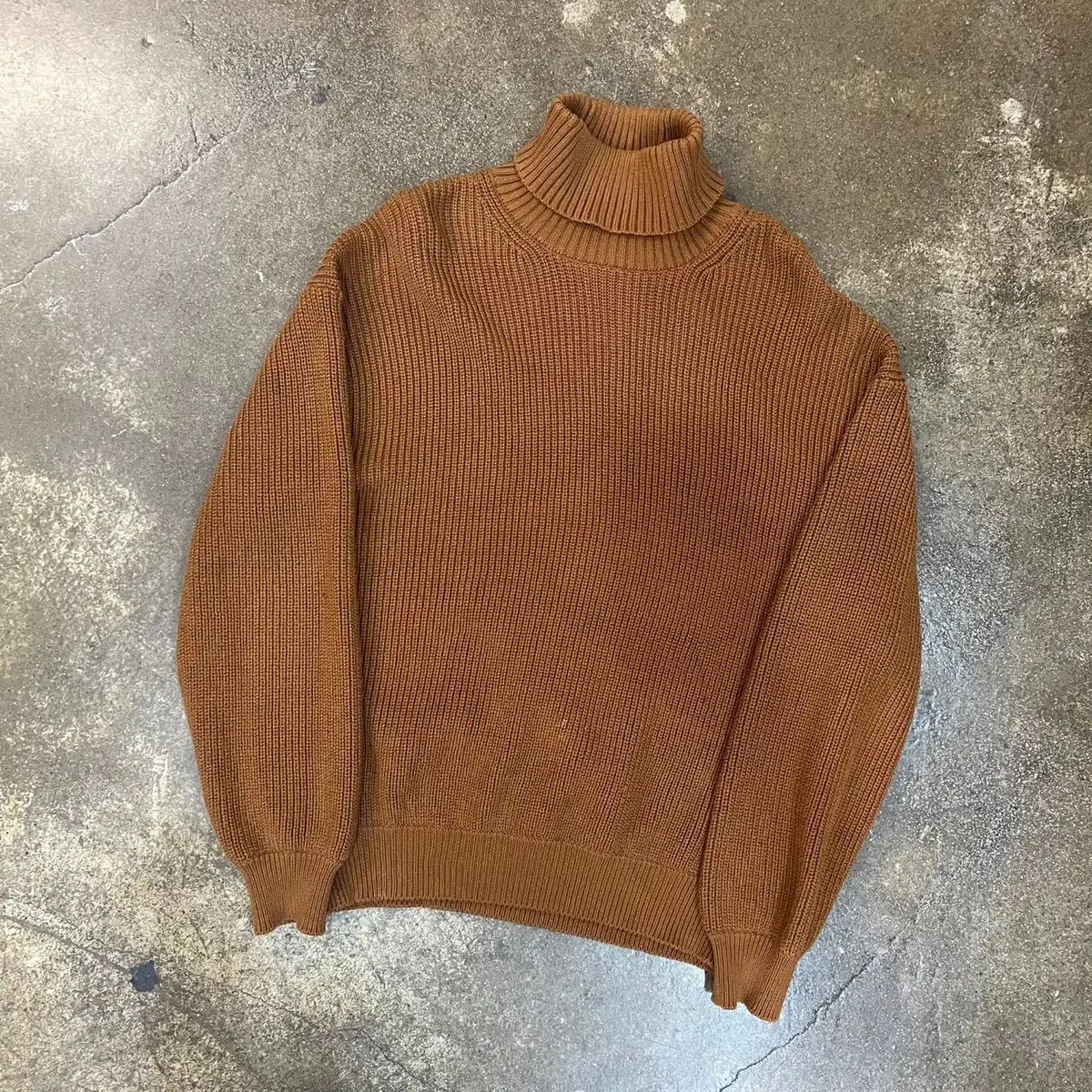 【雷市場（ポンジャン）商品韓国直送】 BEAMS タートルネック ニット セーター 茶色