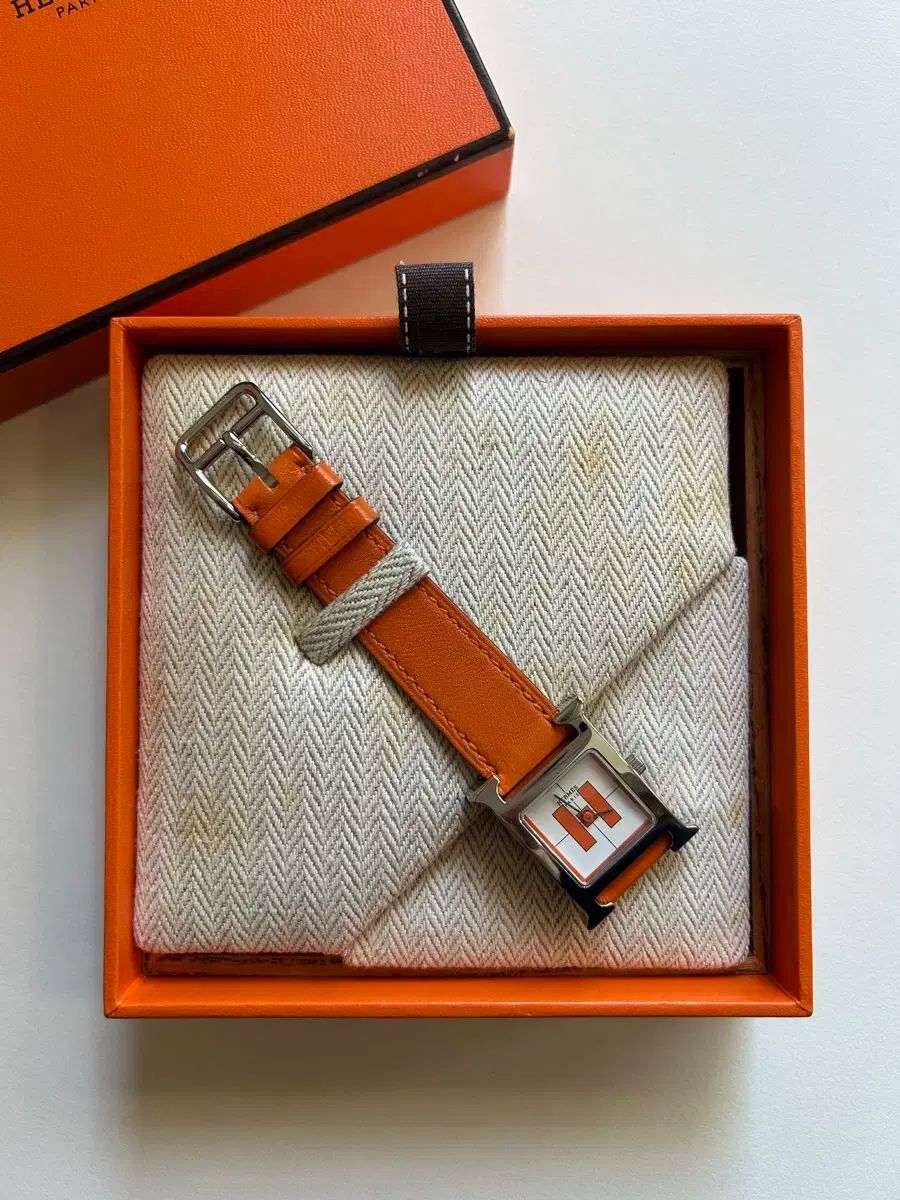 HERMES エルメス H 時間 時計