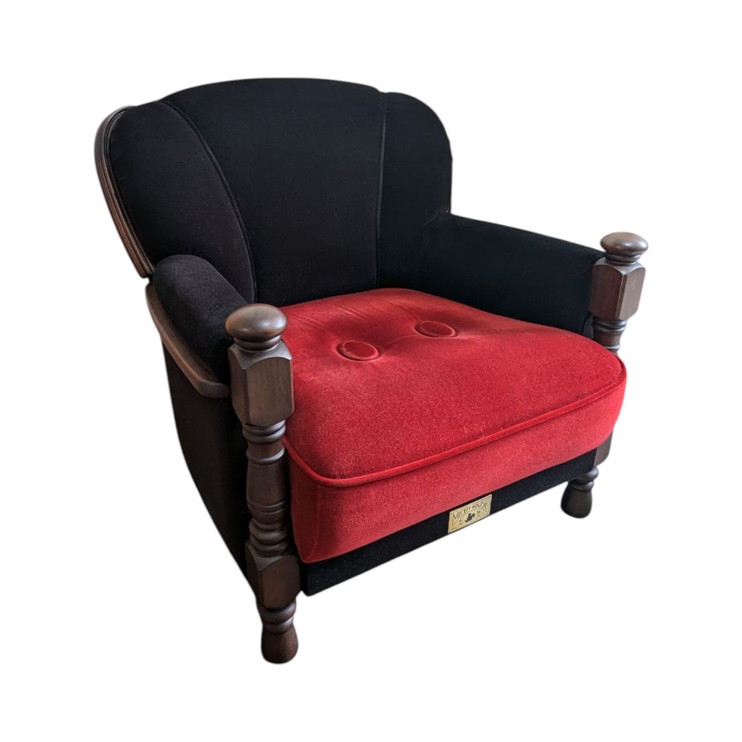 【超美品】 カリモク 大人ディズニー 肘掛椅子 Mickey カリモク/大人ディズニーミッキーマウス 肘掛シングルソファー - メルカリ