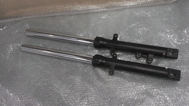 バリオス ZR250A-060xxx の フロントフォーク:#1605666625 - メルカリ