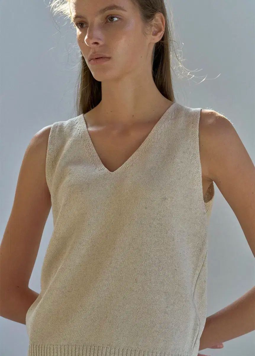 Paper sleeveless