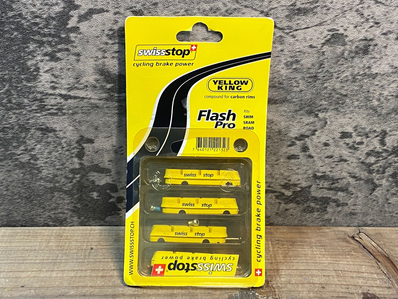 IP402 スイスストップ Swissstop FlashPro YellowKing カーボンブレーキシュー セット