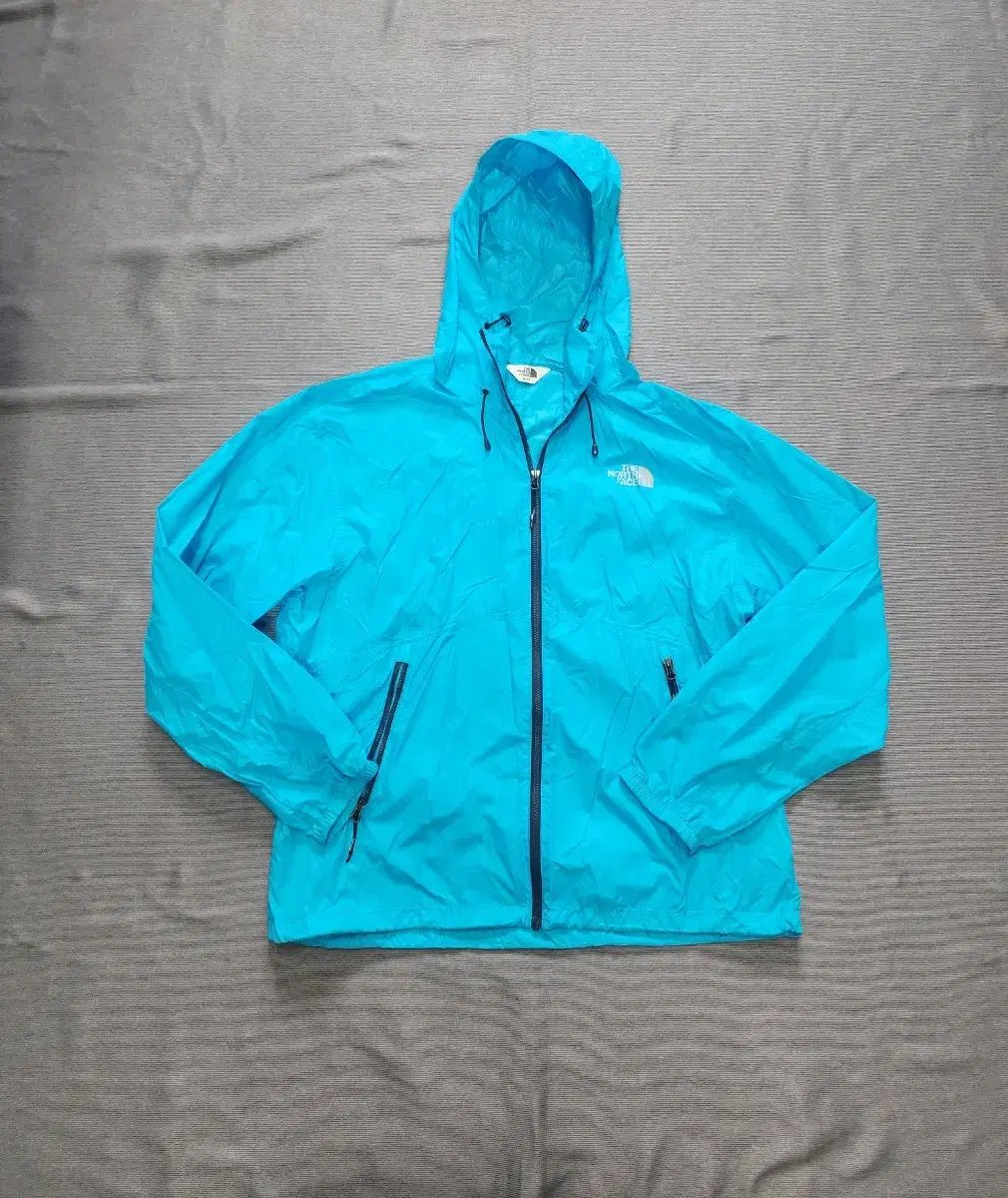 THE NORTH FACE ザ ノース フェイス 軽量 ウィンドブレーカー 95 サイズ
