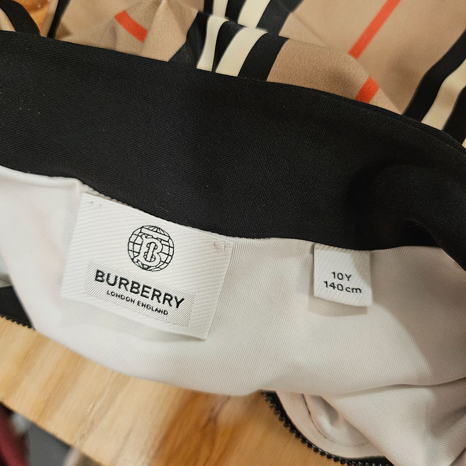 BURBERRY 水着