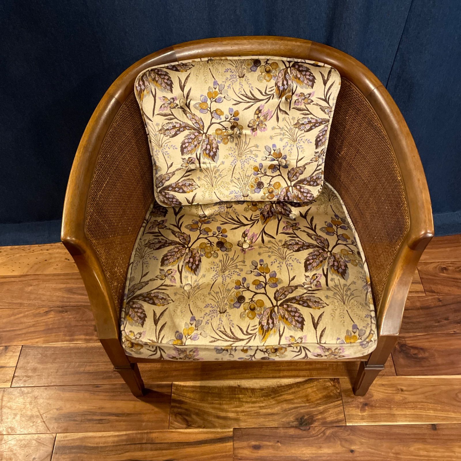 アンティーク家具 アンティーク オーバルデザインのラタン(籐)製