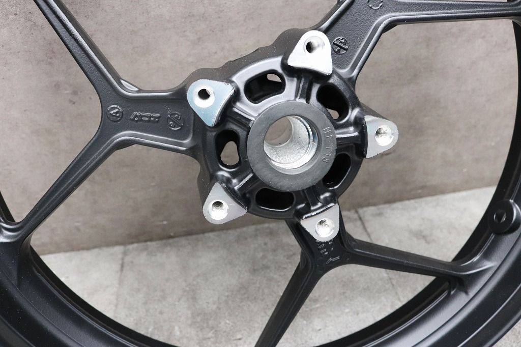 フロントホイール 黒