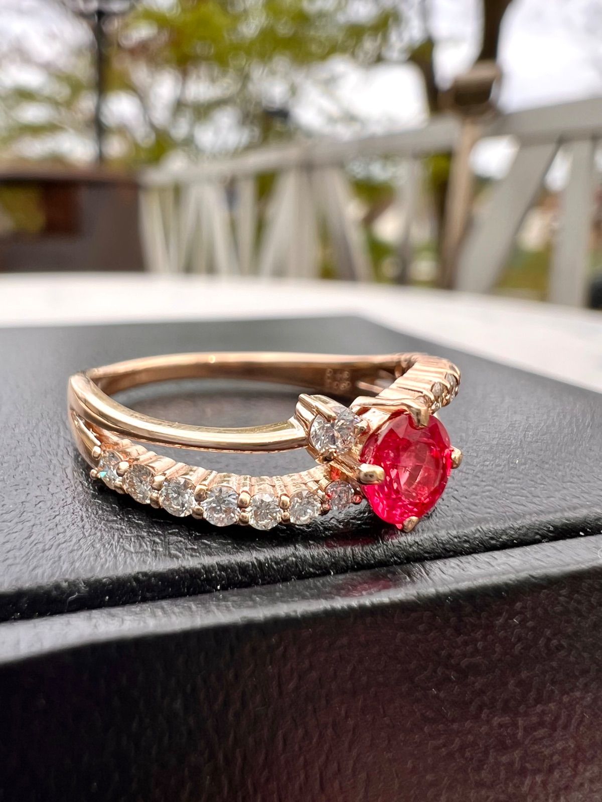 超高発色！AYANA SPINEL 鮮やかアヤナスピネルK18PGダイヤモンドリング 
