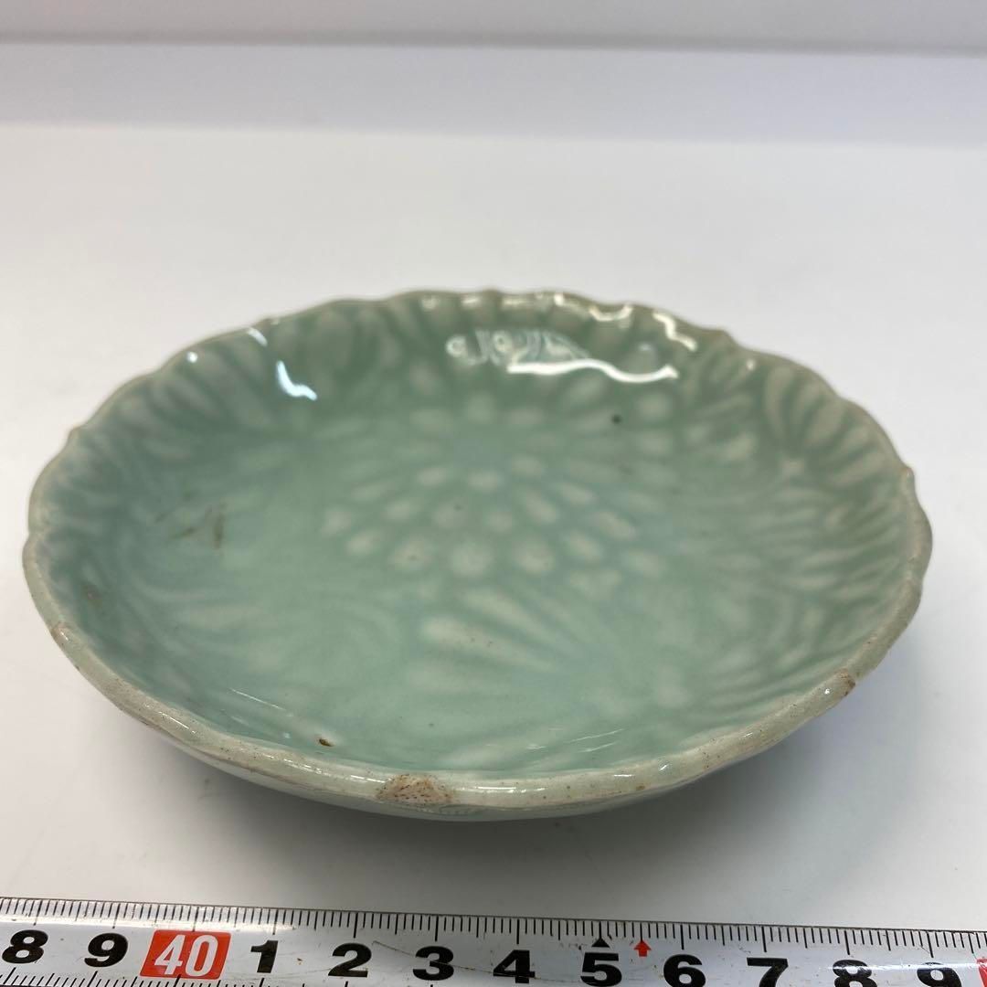 江戸時代　鍋島青磁　中皿　直径約13㎝　東里6-0615① 江戸時代 鍋島青磁 中皿 直径約13㎝ 東里6-0615① 鍋島青磁