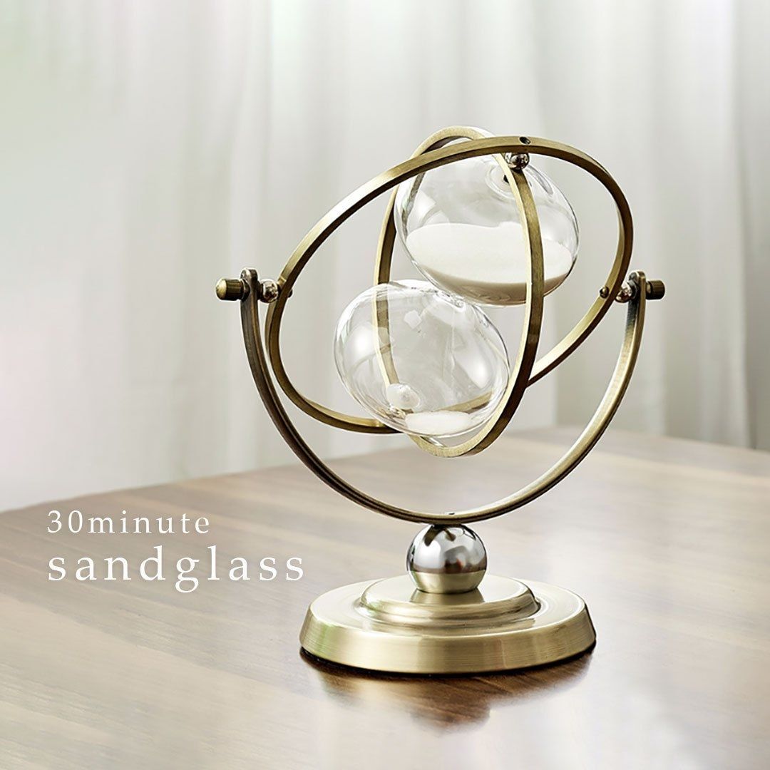 作家さんが手掛けたぷくっとしたお顔や表情が秀逸な猫ちゃんの陶器