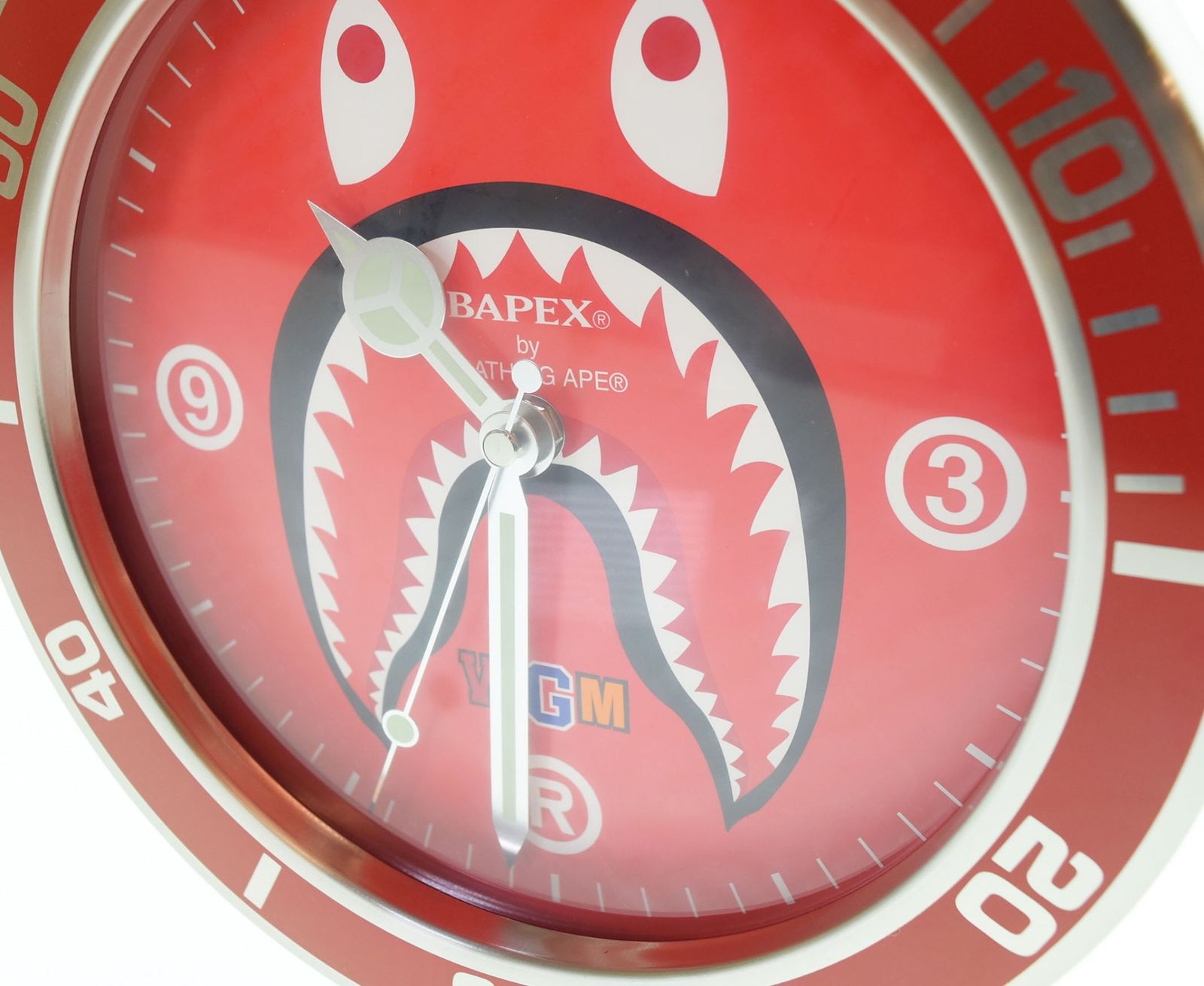 ア ベイシング エイプ A BATHING APE bapex shark wall clock シャーク