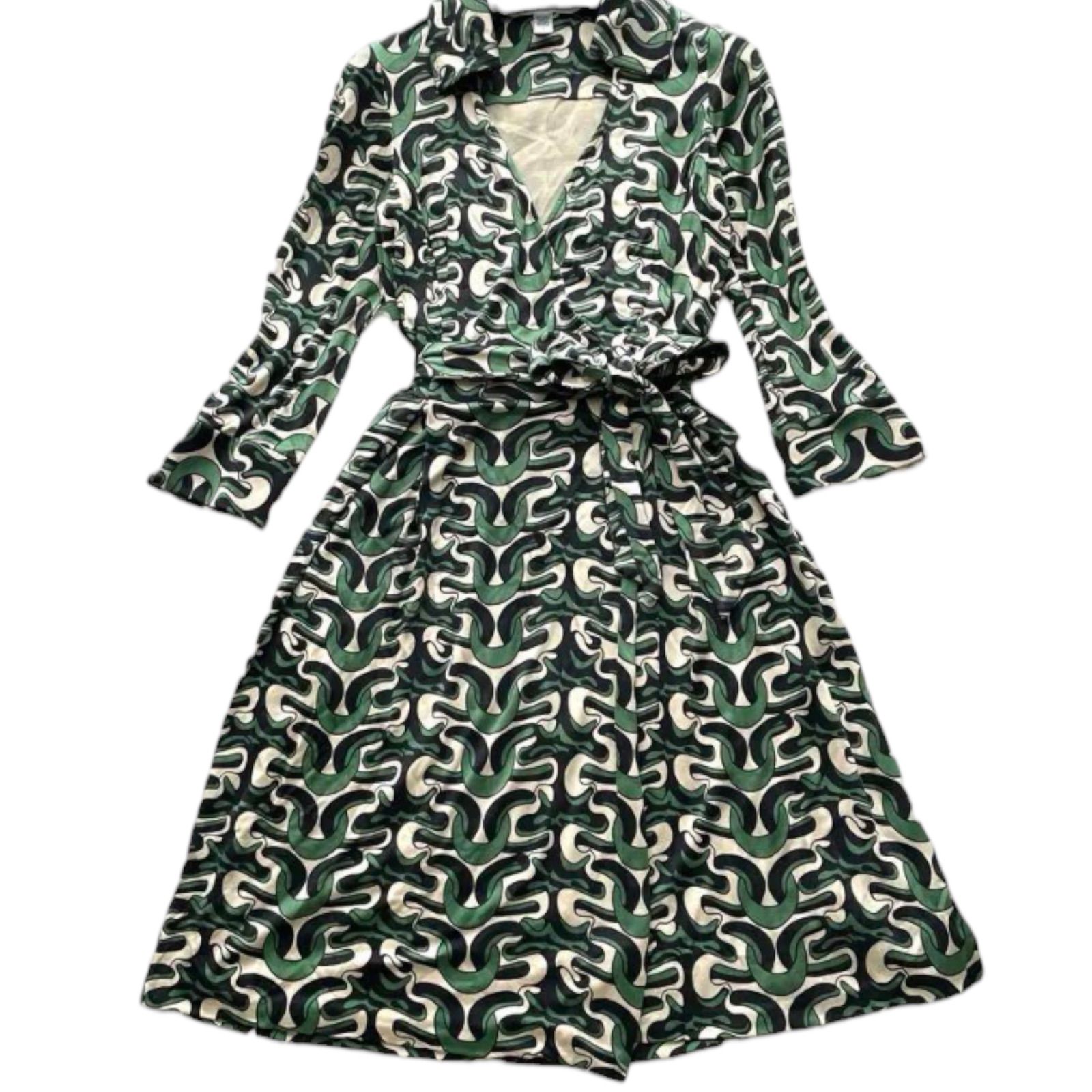 ☆DIANE von FURSTENBERG ダイアンフォンファステンバーグ DVF 