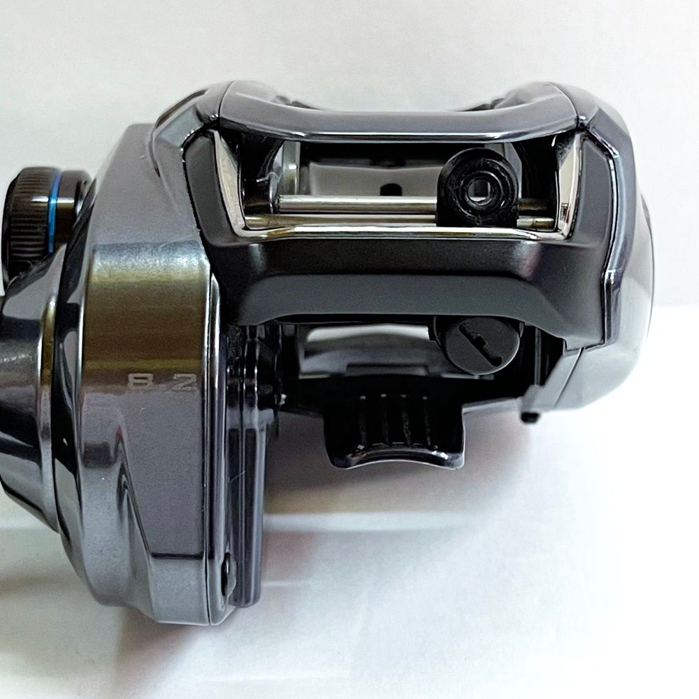 SHIMANO シマノ 24SLX 70XG (右) シマノ シマノ 24SLX 70XG / ベイト リール 右巻 : 釣具のFTO