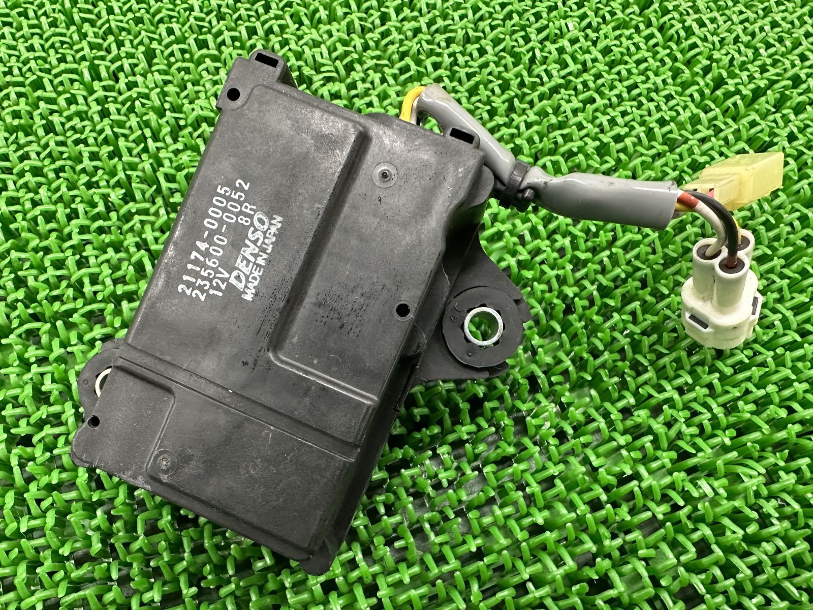 ZRX1200ダエグ 排気バルブモーター 21174-0005 カワサキ 純正 ZRT20D エキゾーストコントローラー 排気デバイス サーボモーター