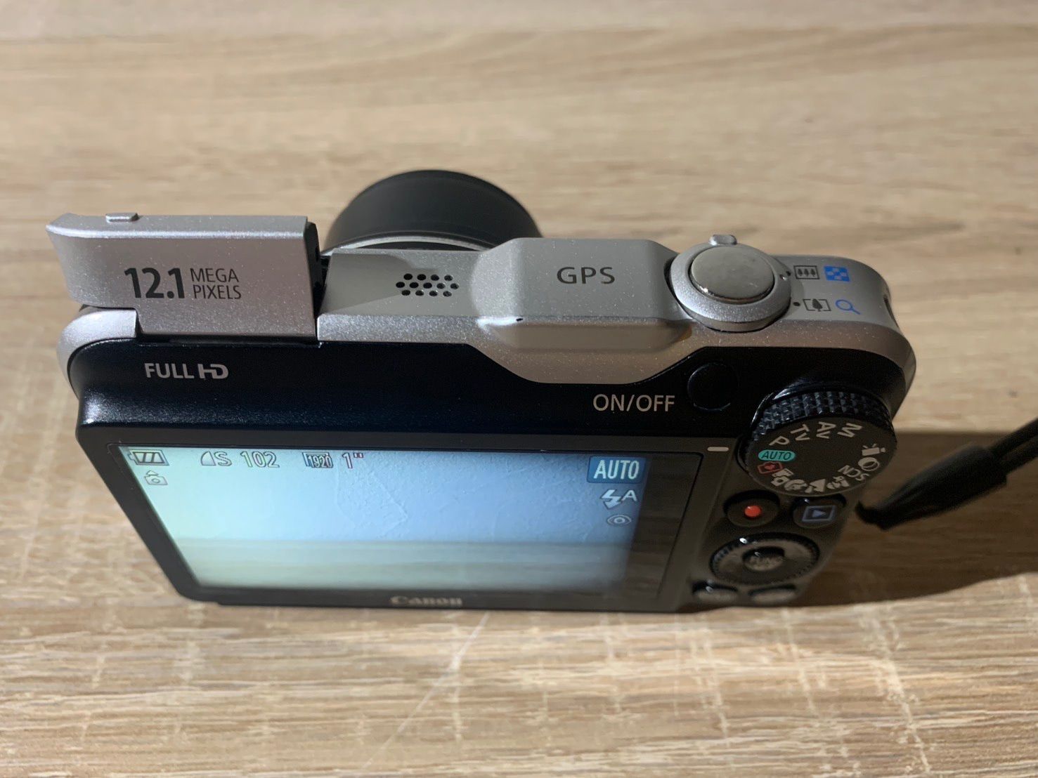 ブラック|シルバー デジカメ