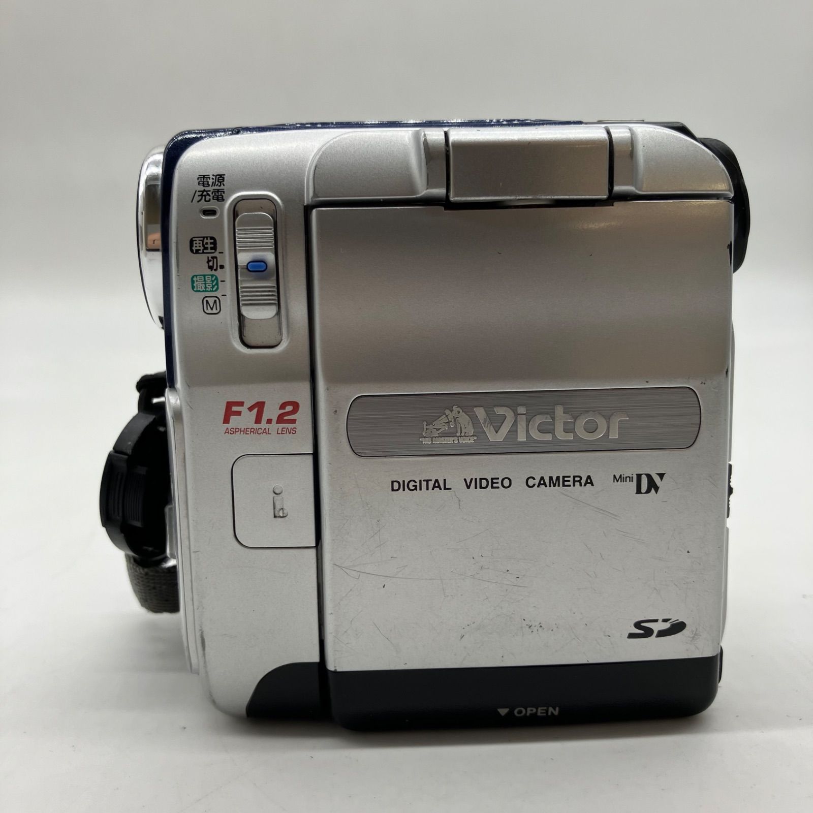【美品】Victor miniDV対応 デジタルハンディカム、ビデオカメラ 動作未確認】Victor デジタルビデオカメラ 200x DIGITAL ZOOM