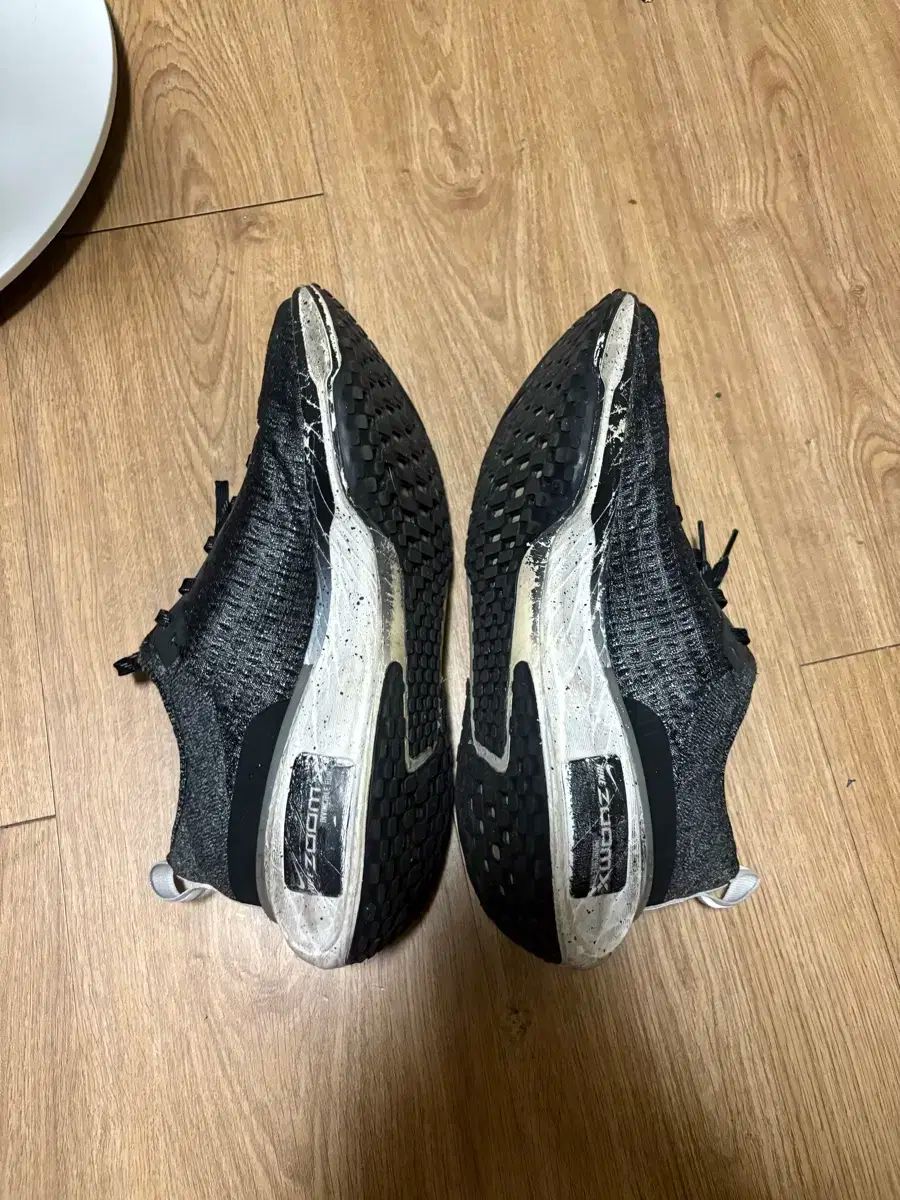 NIKE ナイキ ズーム インヴィンシブル ラン 3 265