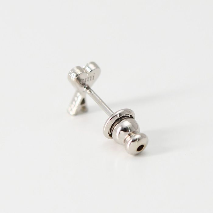 アミパリス　シングルピアス 大人気！AMI ALEXANDRE MATTIUSSI [アミパリス] シングルピアス