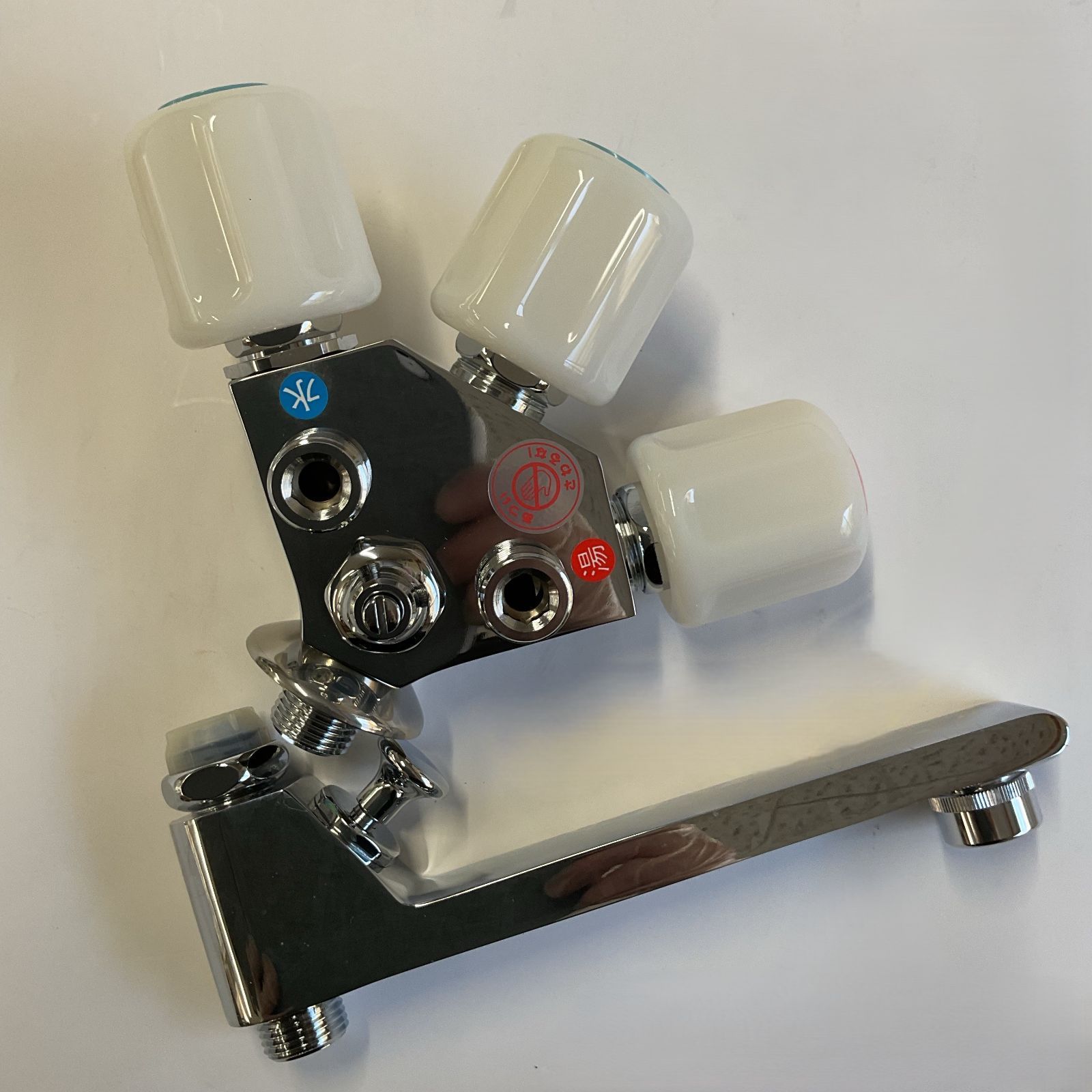 TOTO＞電気温水器・湯ぽっと（型番：REWF03A11）貯湯量：約2.5L