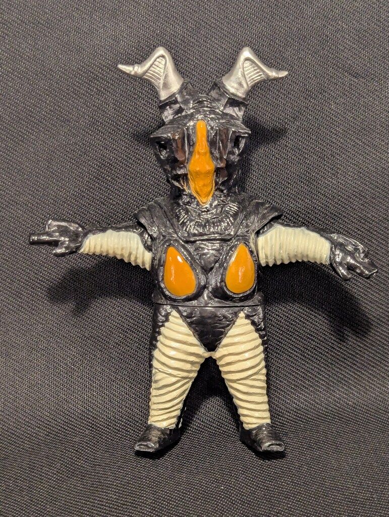 ウルトラマン MAXTOY ミニソフビ怪獣倉庫シリーズ 蓄光成型 MAXTOY ミニソフビ 怪獣倉庫シリーズ ウルトラマン （GIANTS ver