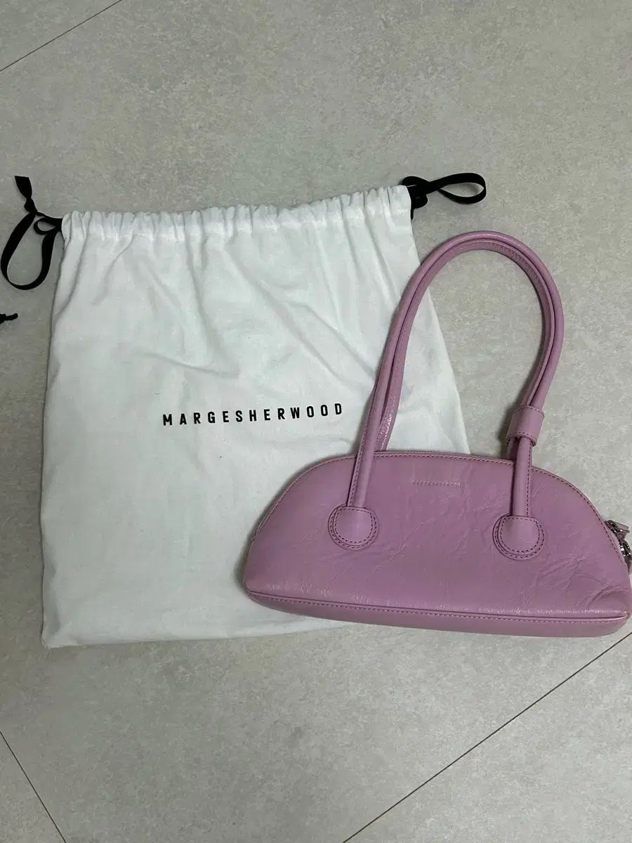 ★MARGESHERWOOD★ ピンク Bessette ショルダーバッグ MARGESHERWOOD BESSETTE ショルダーバッグ - メルカリ