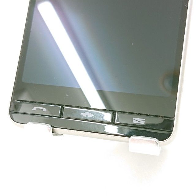 BASIO4 KYV47 au シャンパンゴールド 送料無料 本体 c14401 - メルカリ