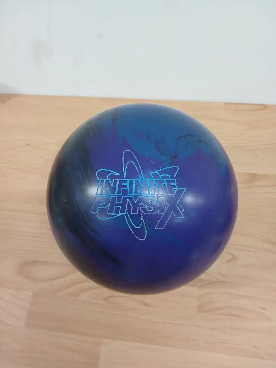 新品 ボウリングボール15P Gyration LRG ボウリングボール 15P - メルカリ