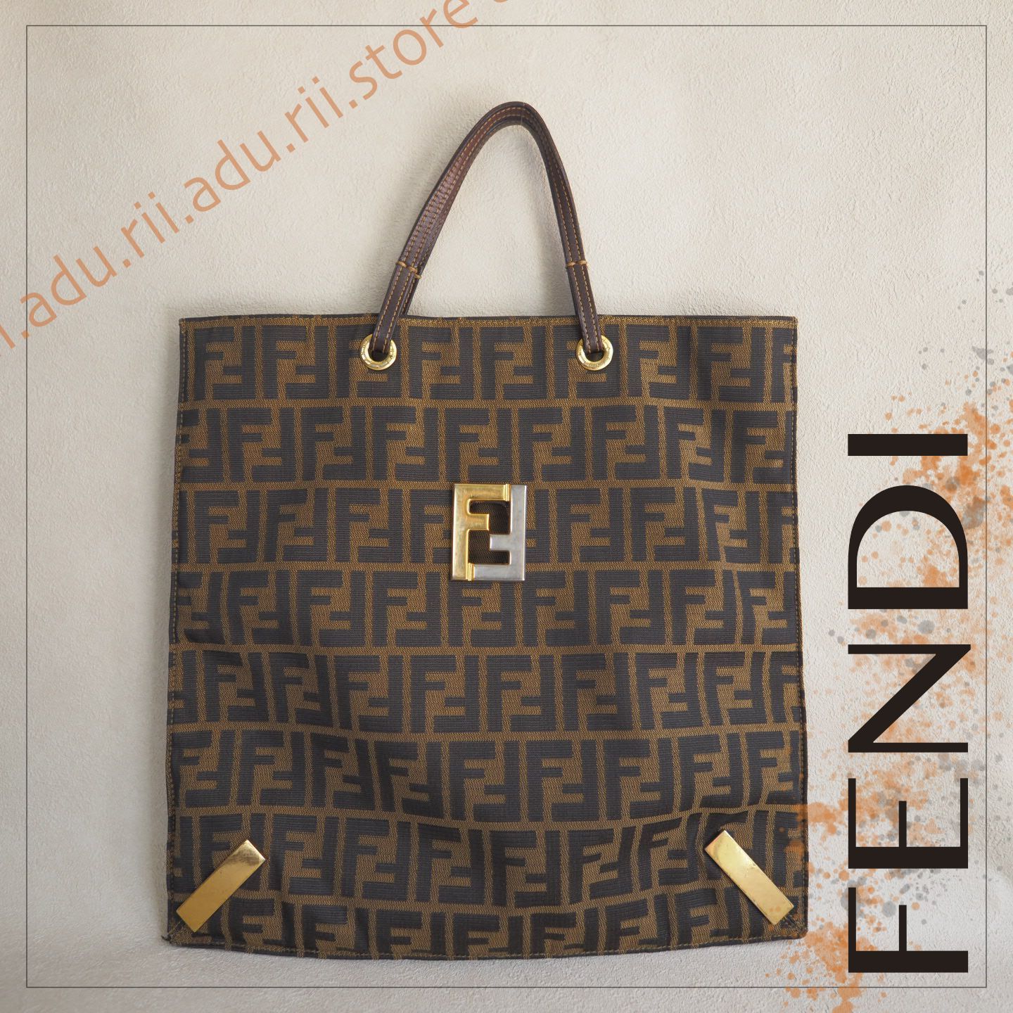 Fendi ズッカ　ハンドバッグ　ヴィンテージ FENDI ズッカ柄ハンドバッグ
