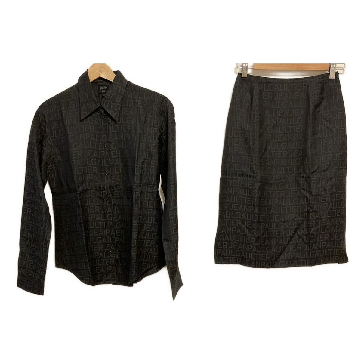 JeanPaulGAULTIER ゴルチエ スカートセットアップ レディース - 黒×ダークグレー ロゴボーダー