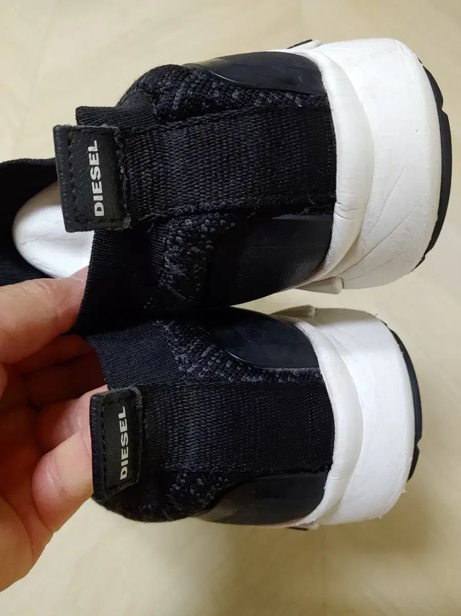DIESEL ディーゼル ブラック ニットスリッポン スニーカー 40 260