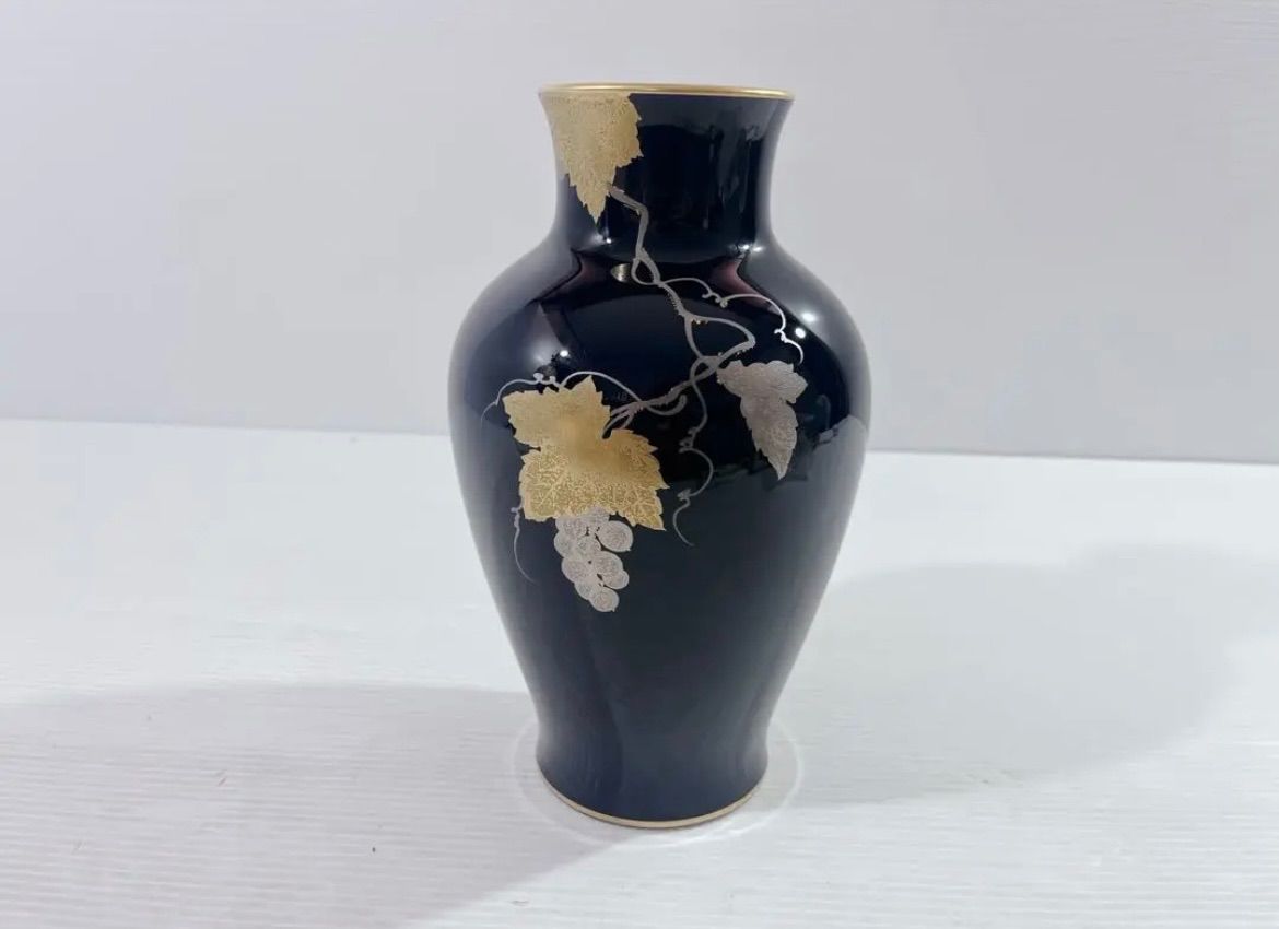 美品 大倉陶園 壺型花瓶 28cm 金彩葡萄 瑠璃金蝕ぶどう フラワーベース