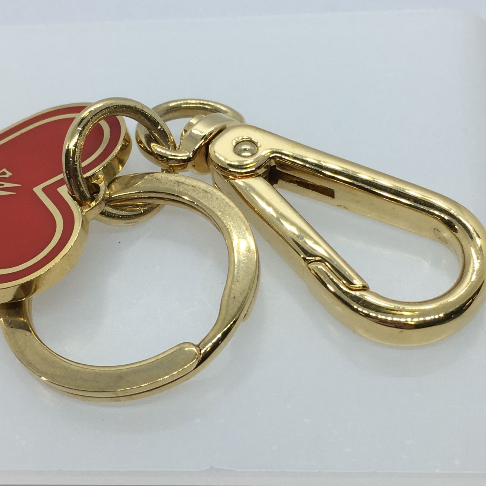 美品✨　モンクレール　MONCLER ゴールド キーホルダー　キーリング 美品】 MONCLER モンクレール ハート キーリング キーホルダー キー