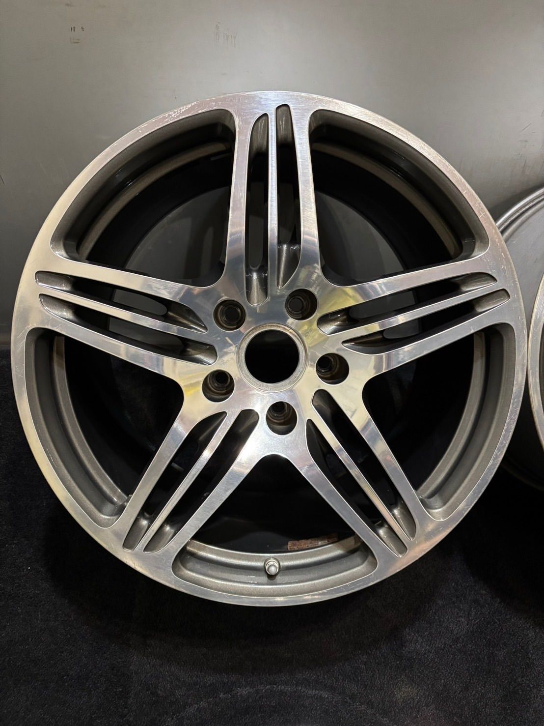 鍛造 ポルシェ 997 911 ターボ 純正 19インチ 8.5J 11J 56 51 130 5H アルミホイール 4本 空気圧センサー付 1-K214